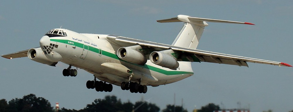 Accidente Fuerza Aérea Argelina: al menos 200 muertos
